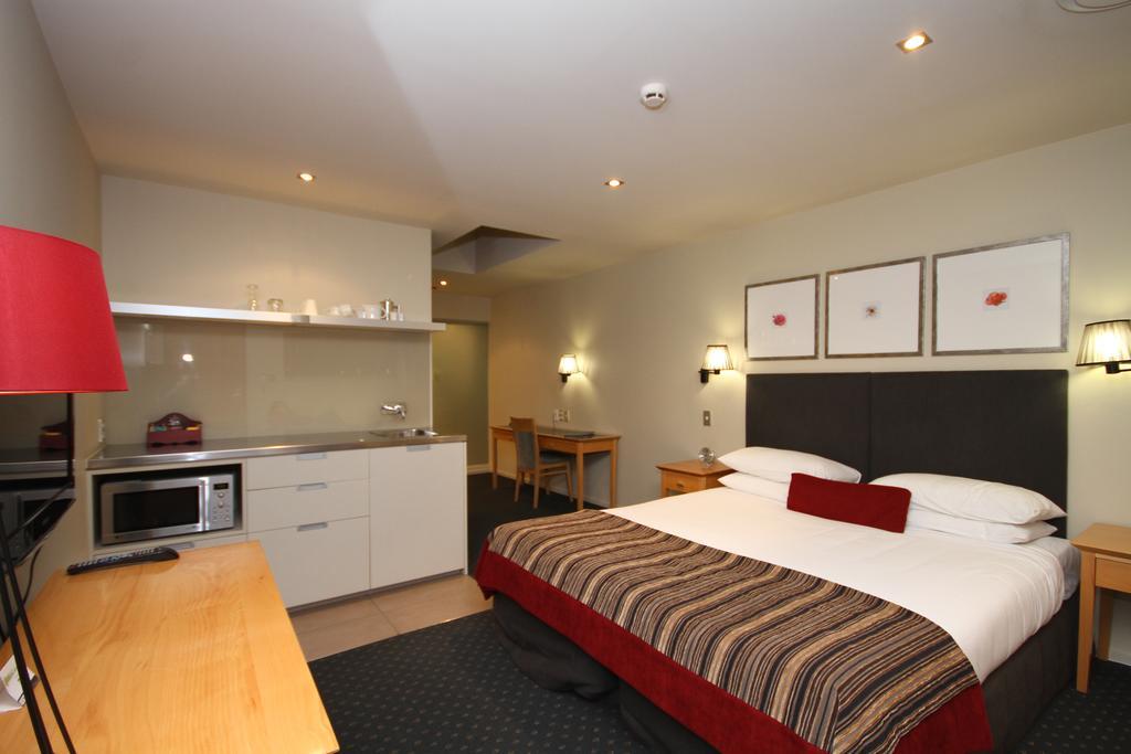 Bentleys Motor Inn Палмерстон-Норт Экстерьер фото