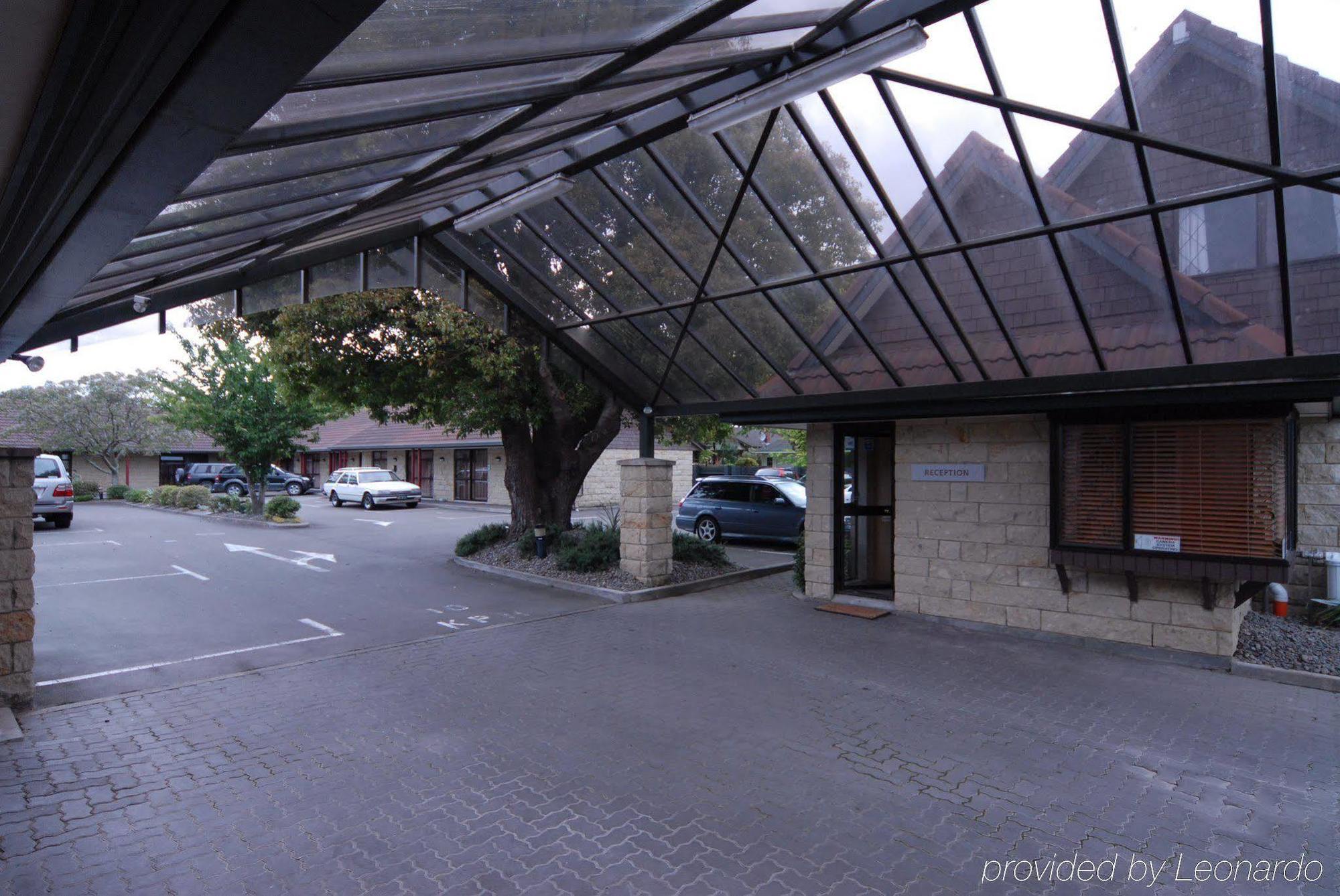 Bentleys Motor Inn Палмерстон-Норт Экстерьер фото
